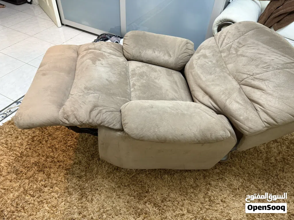 Recliner for urjent sale
