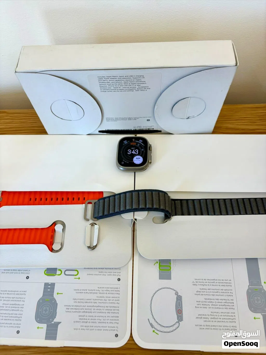 للبيع Apple Watch Ultra 2 — 49mm Titanium + باندين أصليين