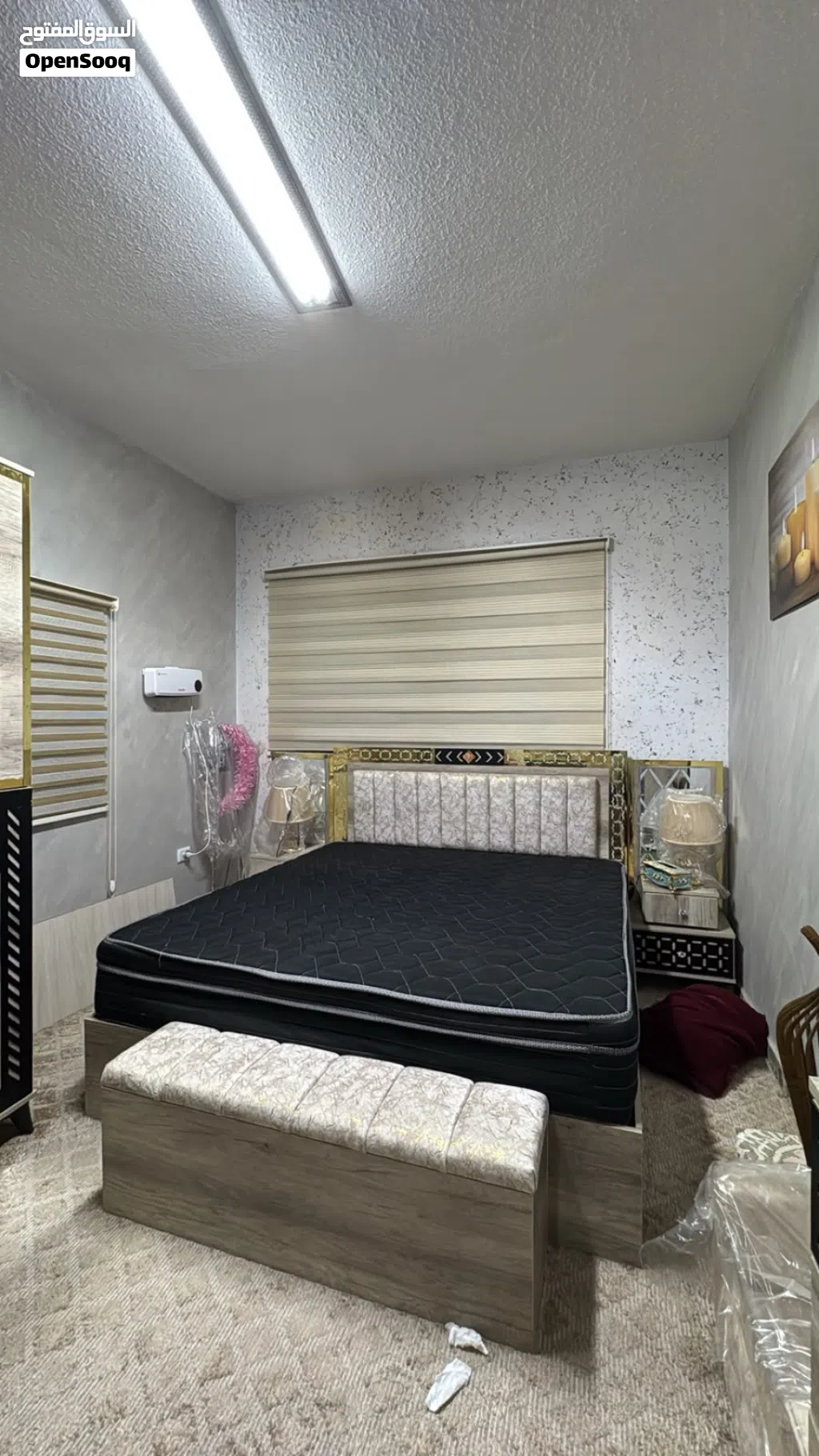 غرفه نوم كامله مع فرشه