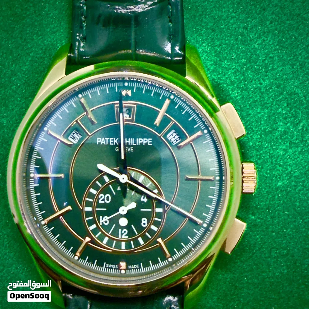ساعة باتيك فيليب (Patek Philippe)، Annual Calendar Chronograph (المرجع 5905)