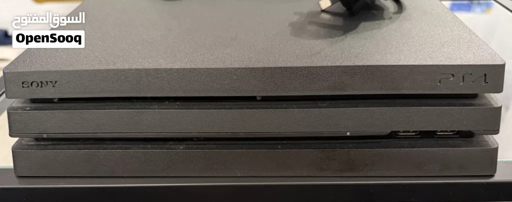 للبيع PS4 Pro 1TB Firmware 9.51