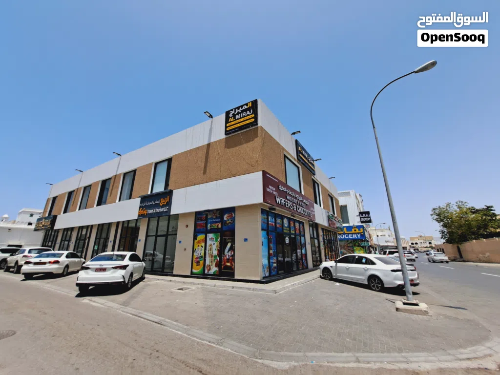 مكتب للايجار السيب موقع مميز سوق السيب /Office for rent in Seeb Prime location in Seeb Market