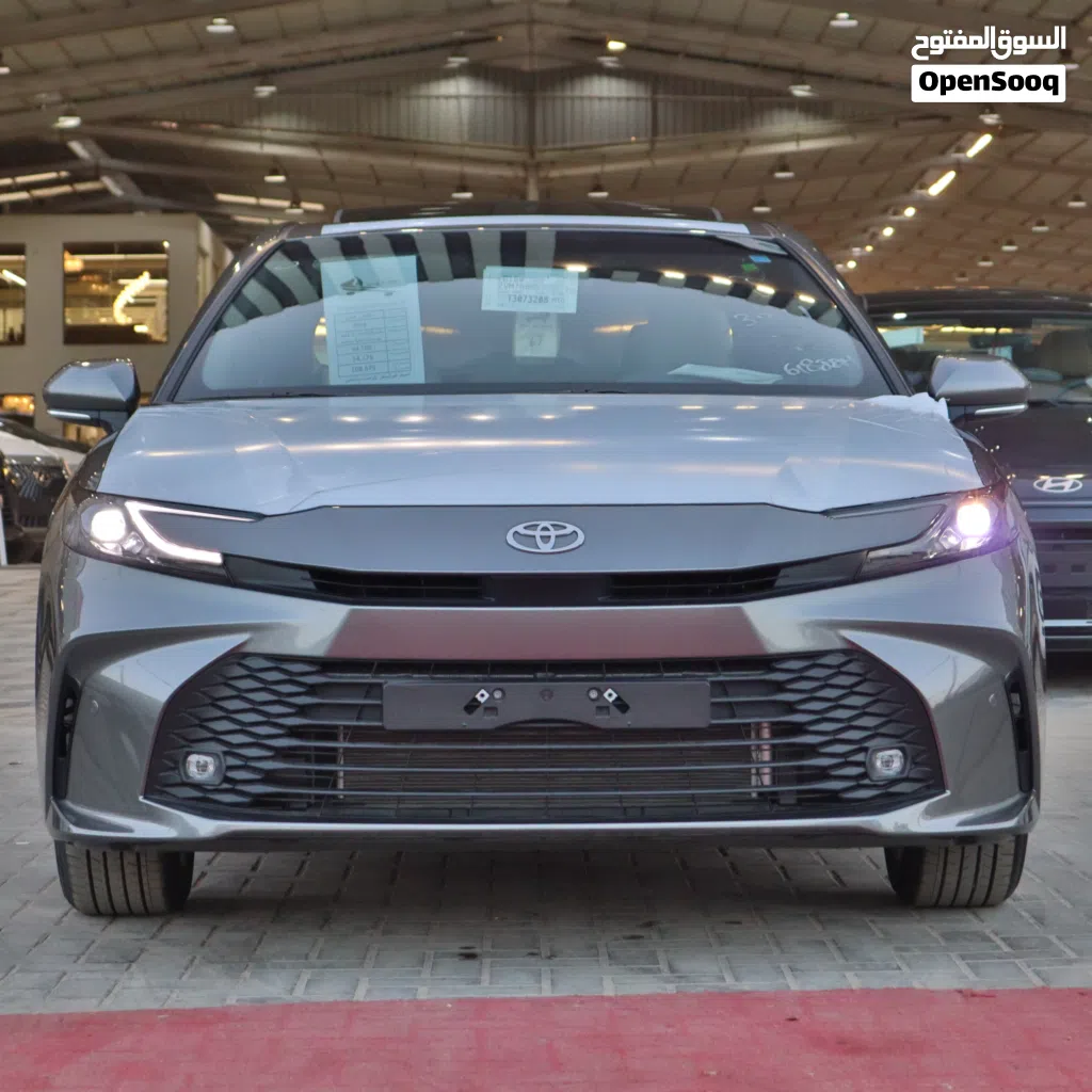 Toyota Camry E Plus HEV