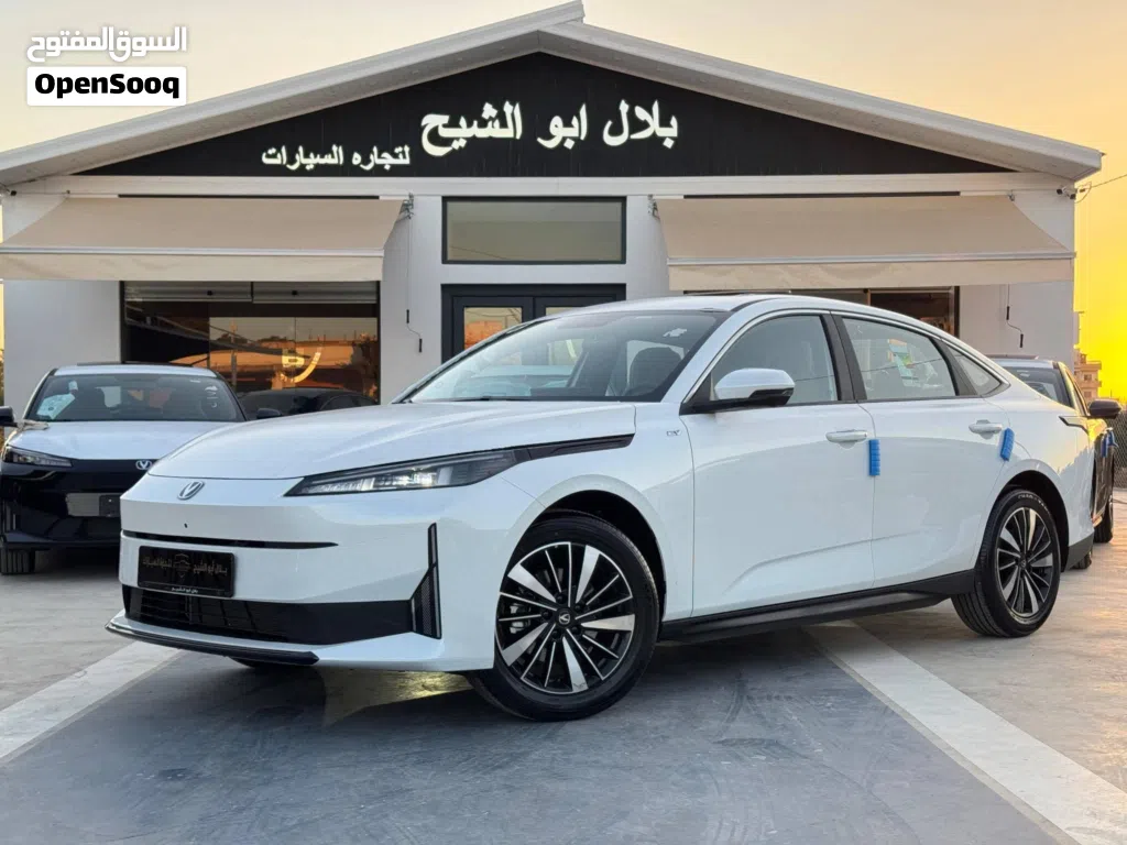 شانجان ايدو EV