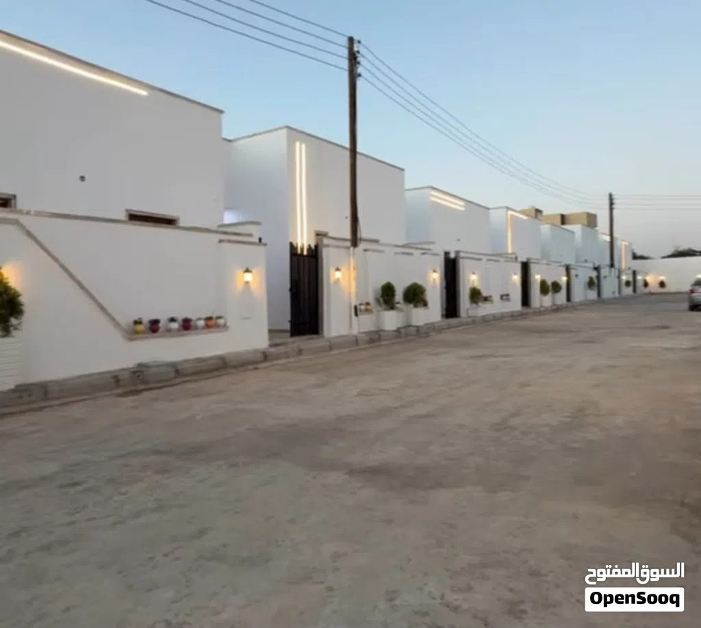 مجموعة فيلات عين زاره بالقرب من مسجد عثمان بن عفان