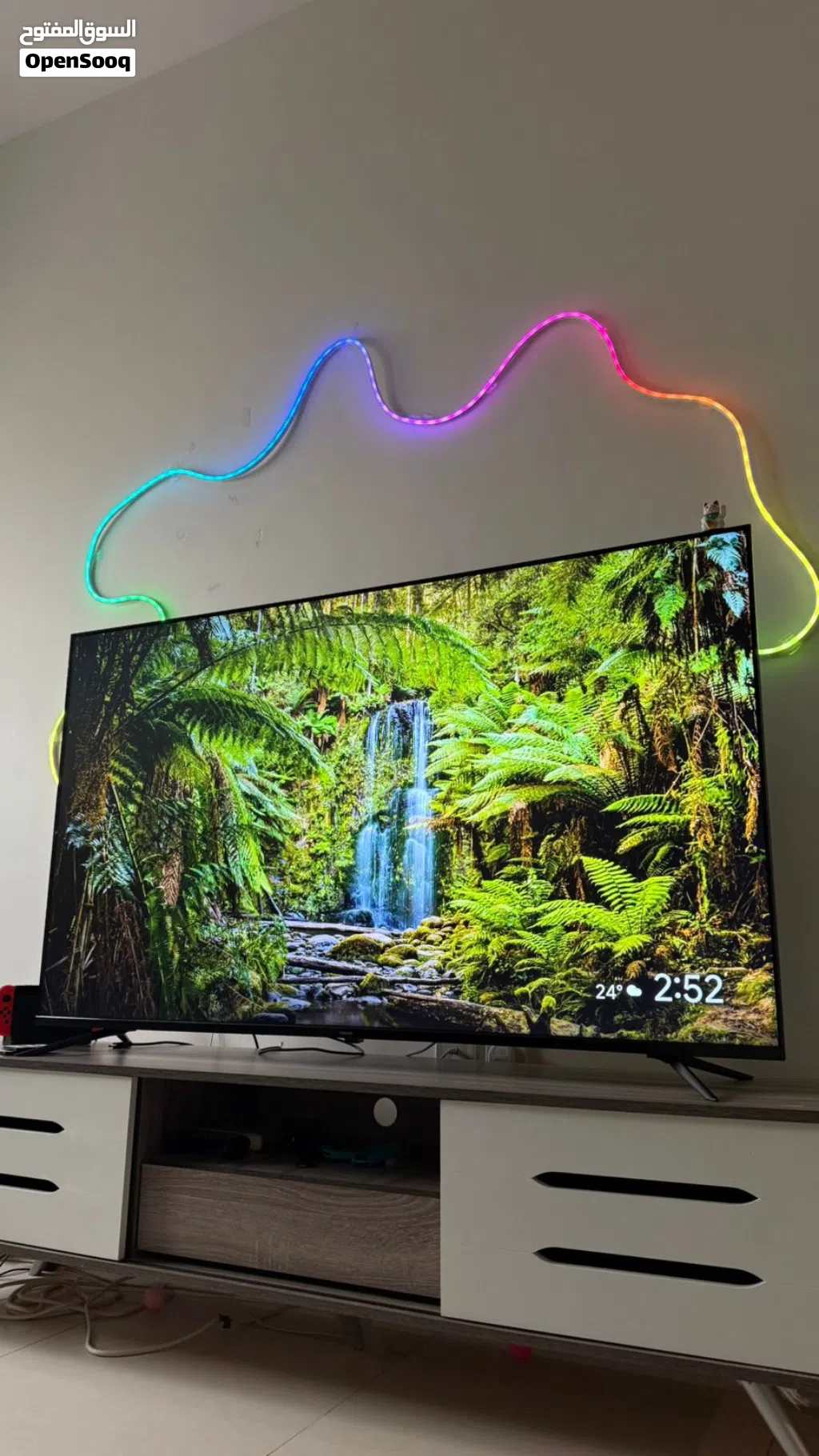 It’s Philips 4k LED smart 75inch tv Model 2025 with ambient lighting