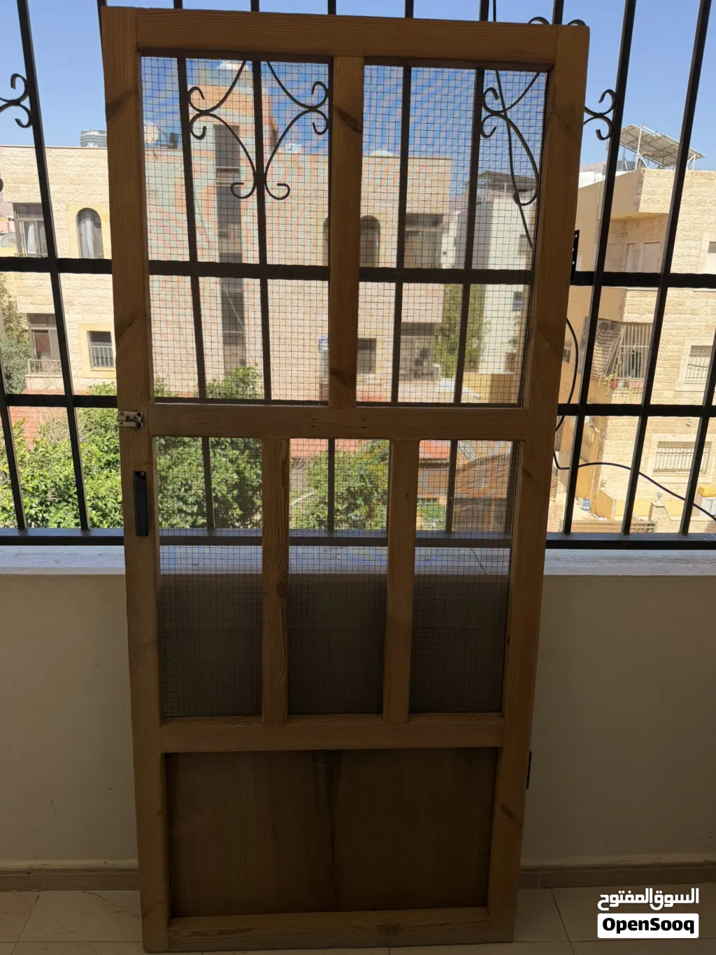 باب منخل خشب سويد