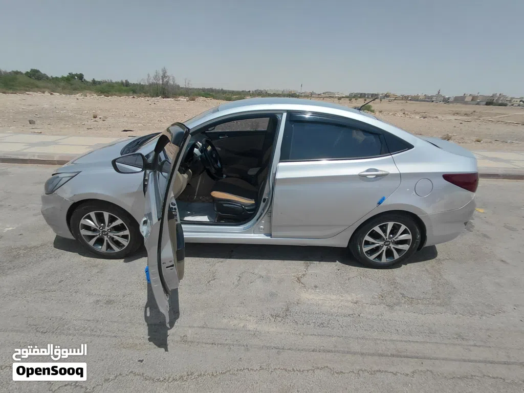 هيونداي اكسنت GL
