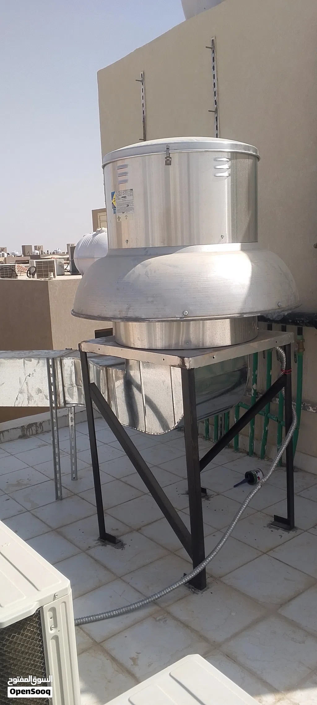 ( رقم الجوال يظهر عند الضغط على زر تواصل ) مكيفات ومراوح شفط ومداخن