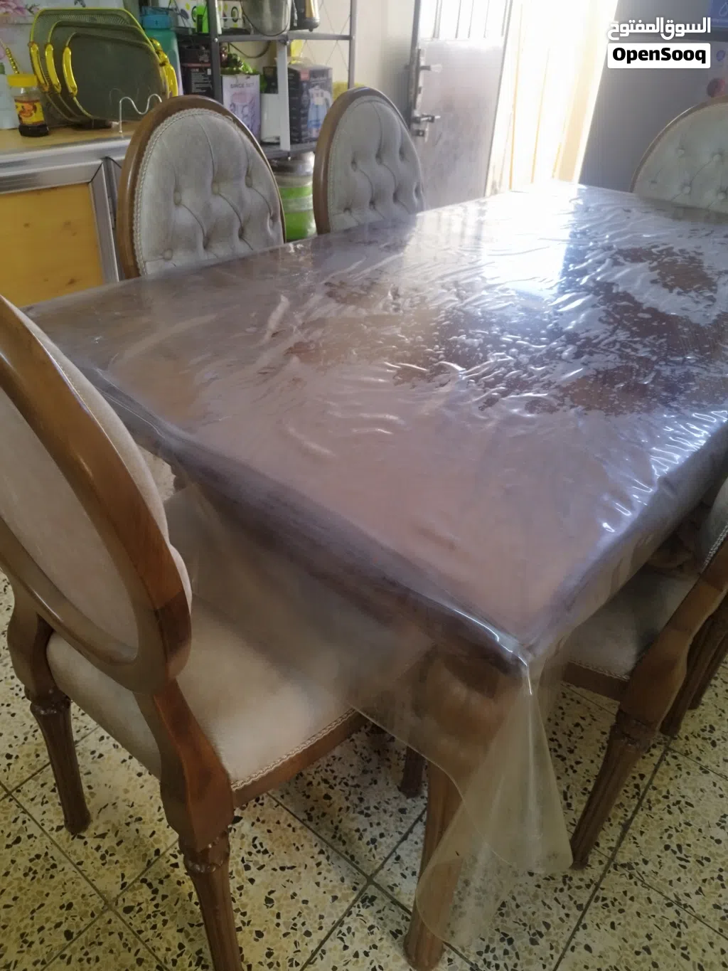 ميز طعام خشب