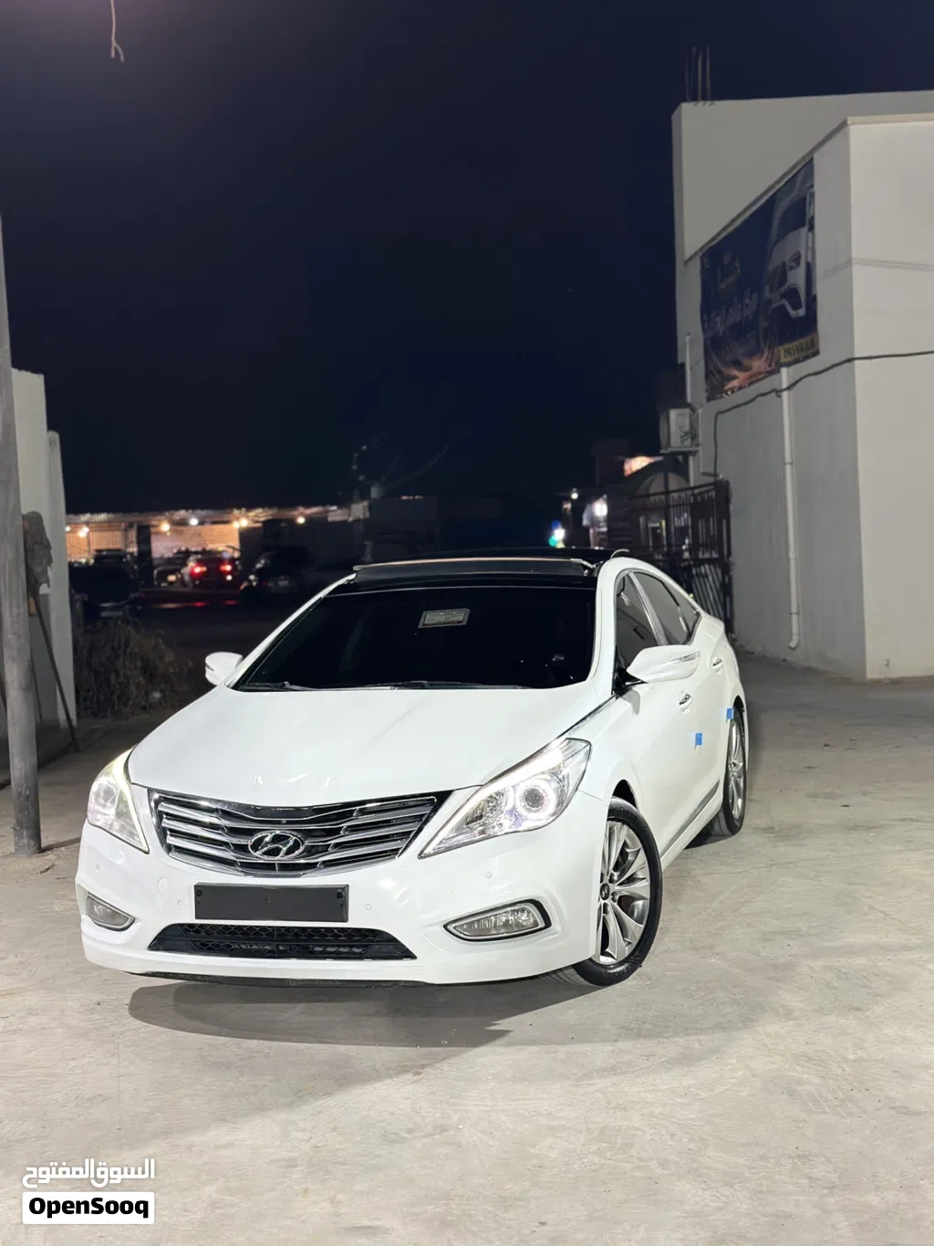 Hyundai Azera Standard