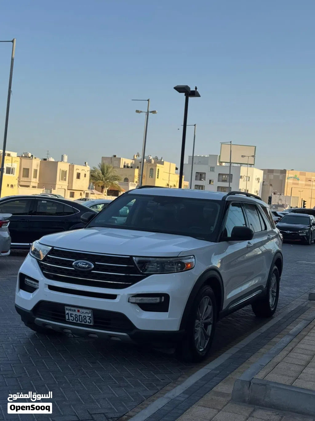 Ford Explorer Base