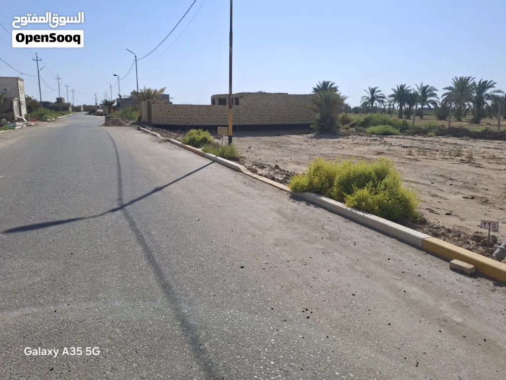 قطعتين متجاورات في مجمع سعيد ( حي الامين 2 ) مساحة كل وحدة 200 البيع وحدة او كلاهما