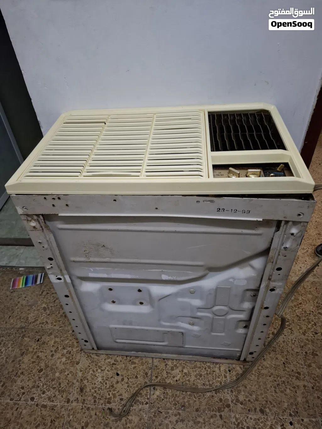 General Window AC 2 Tone Tokyo Japan Big Compressor for sale Very good condition very good working m