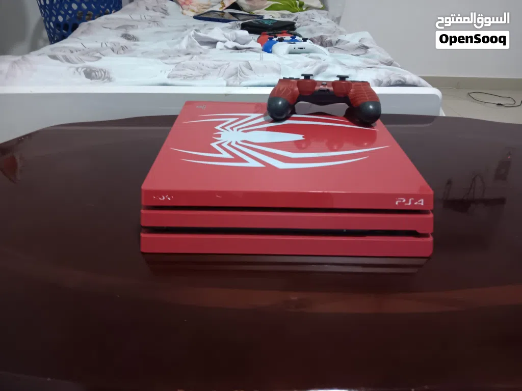 ps4 pro spider man edition نسخه نادره السعر 950 قابل للتفاوض