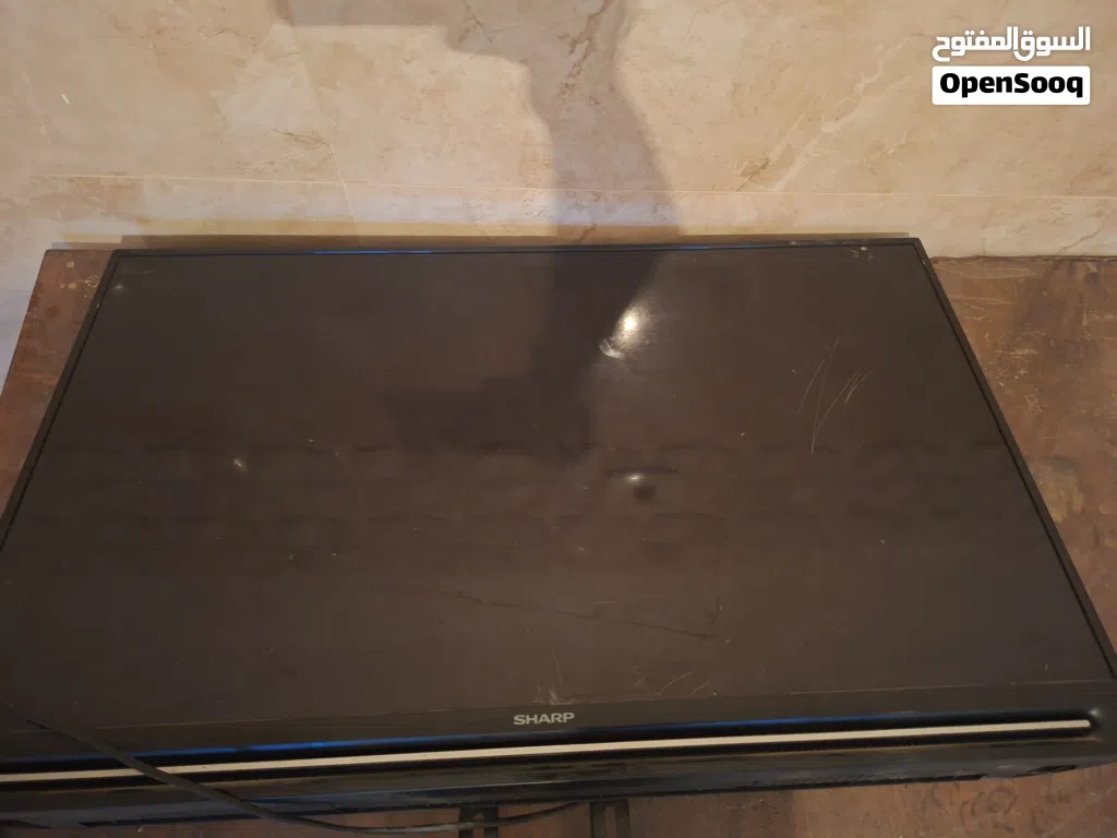 شاشة نوع شارب