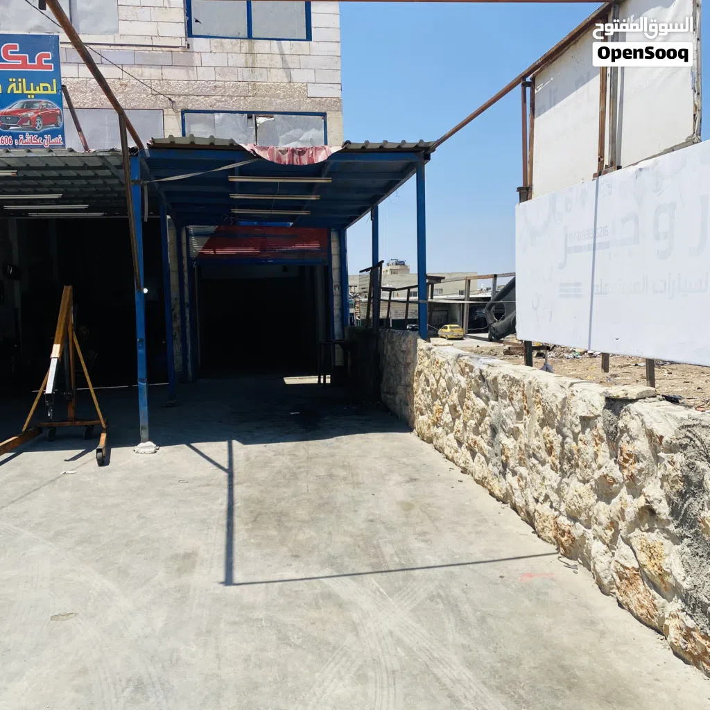 للإيجار مخزن مع محل وساحه اماميه وتسويه تصلح لمشروع معمل مصنع يوجد صور وفيديو للتوضيح