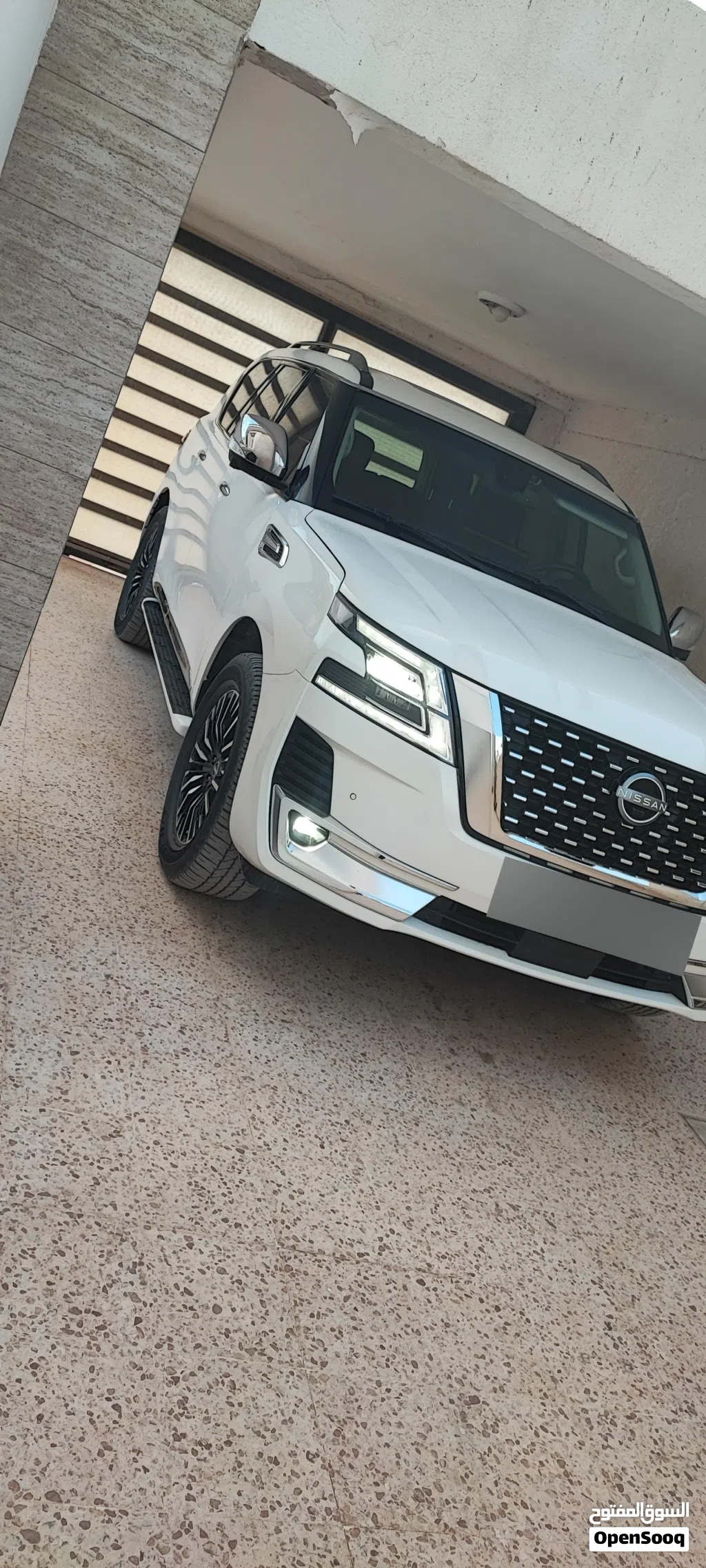 Nissan Armada Titanium