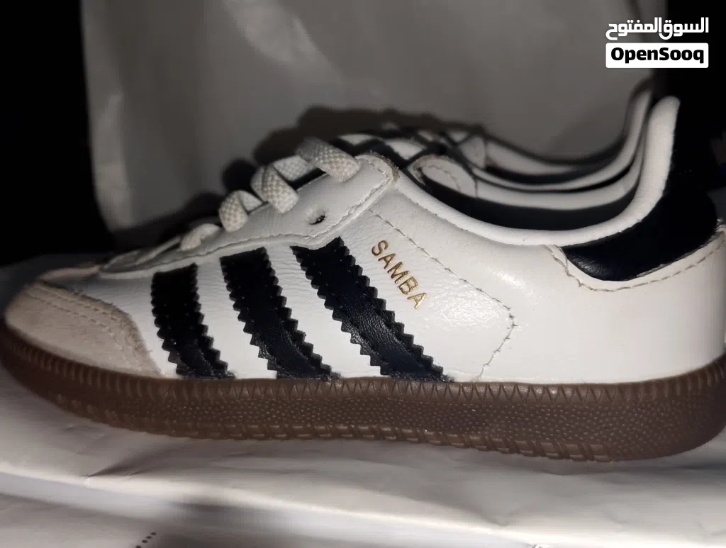 حذاء أطفال Adidas Originals مقاس 23 – حالة ممتازة