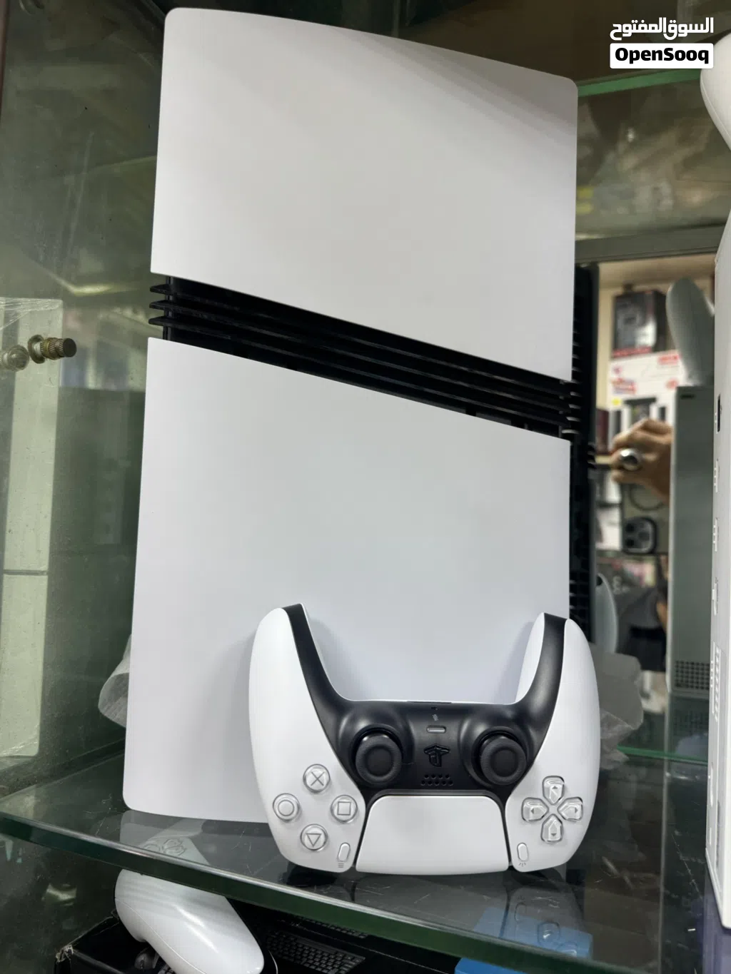 جهاز ps5 pro نظيف جدا
