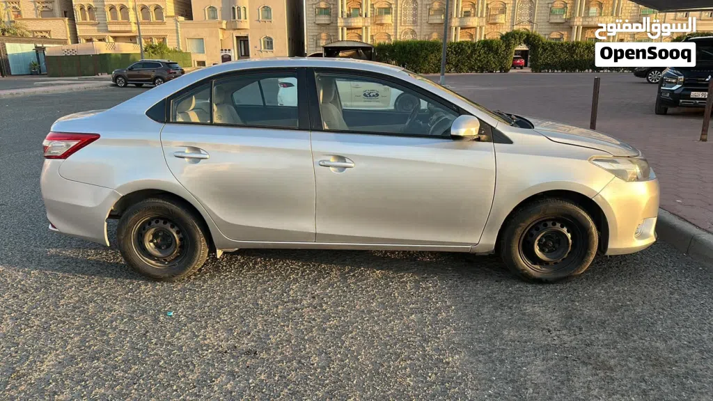 Toyota Yaris Basic