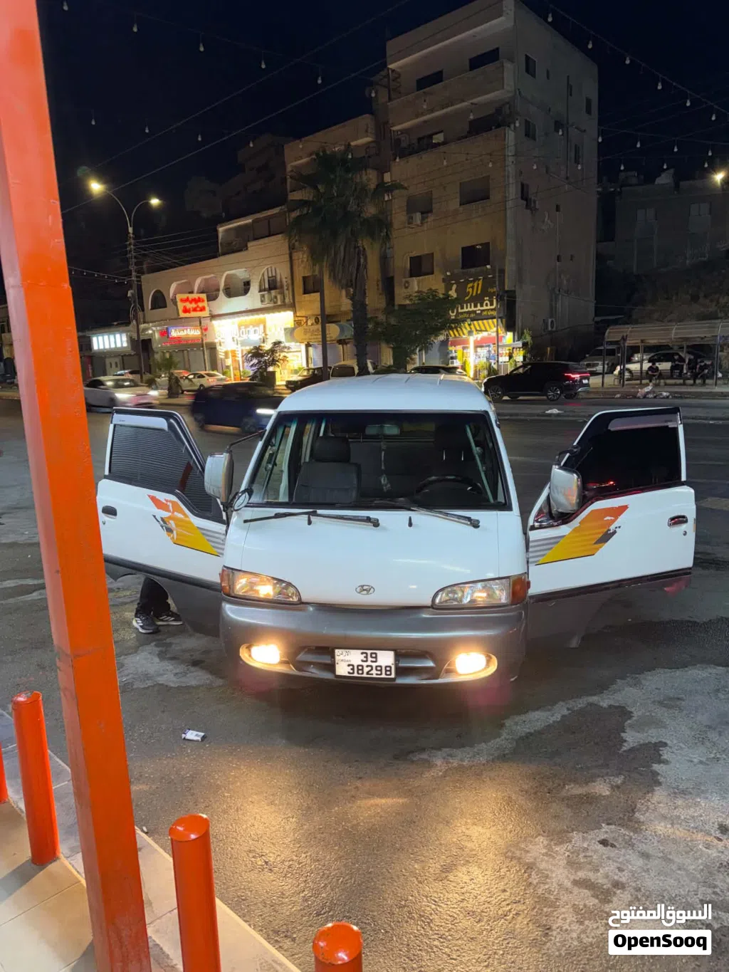 Hyundai H 100