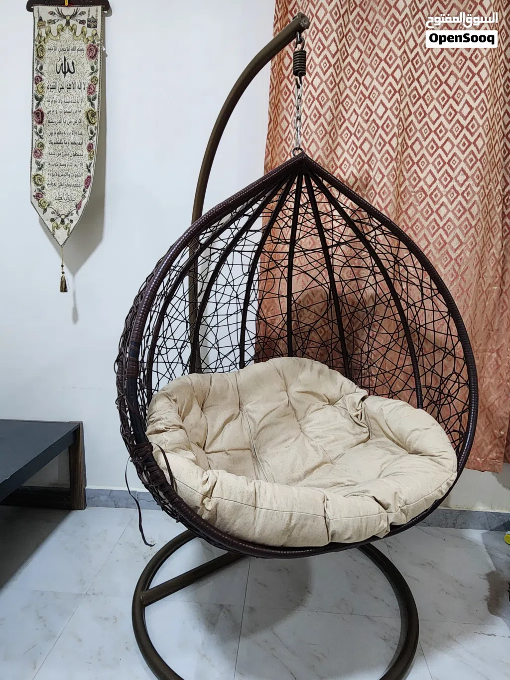 1-seater swing chair , hanging swing chair with cushion