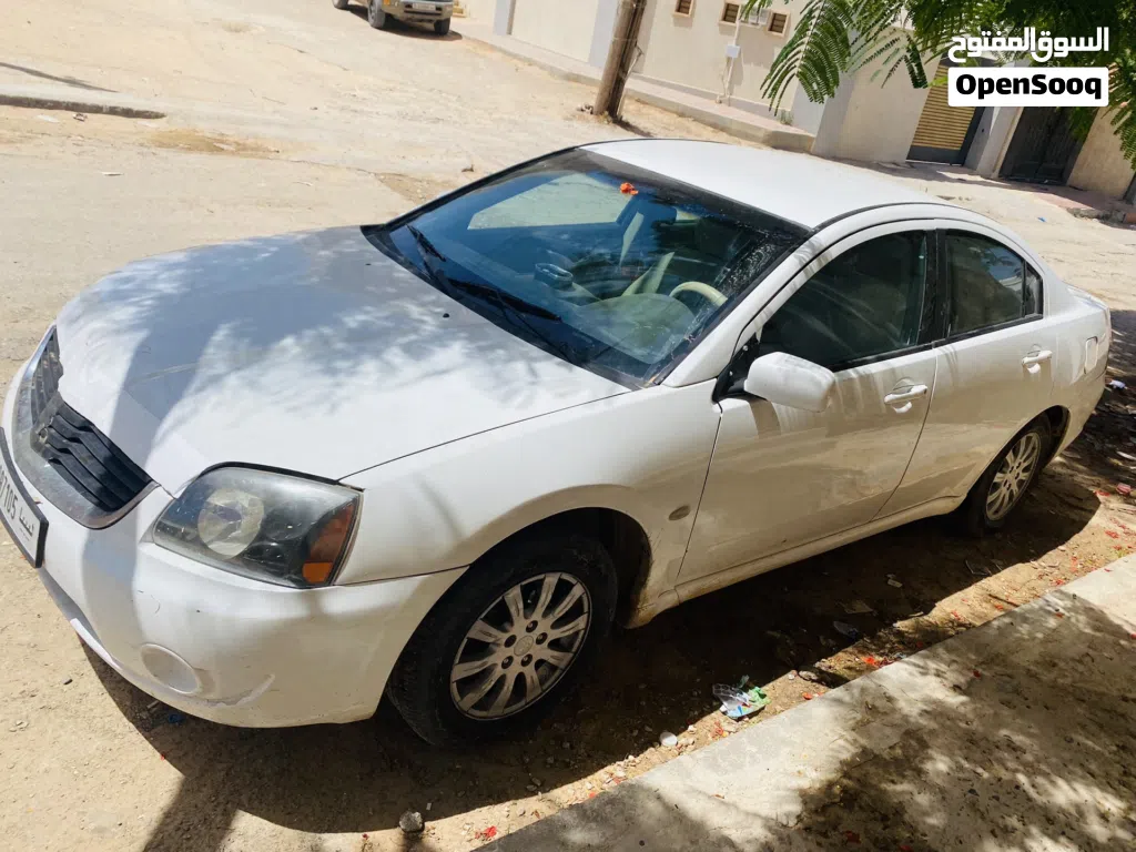 Mitsubishi Galant DL