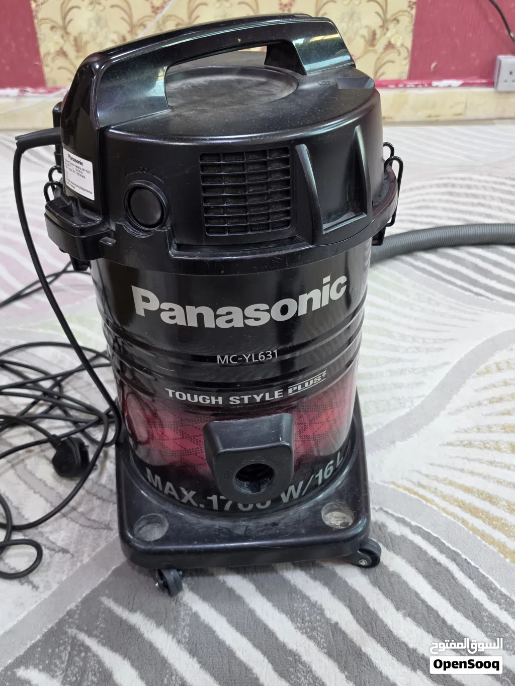 panasonic drum vaccum cleaner for home and office use full set very rarely used