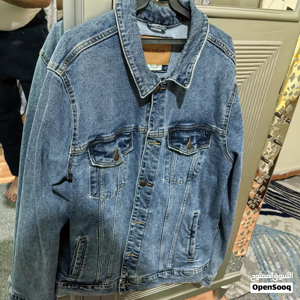 جاكيت جينز pull & bear بحال الوكالة xl