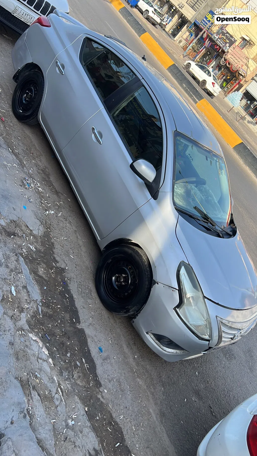 Nissan Versa Standard