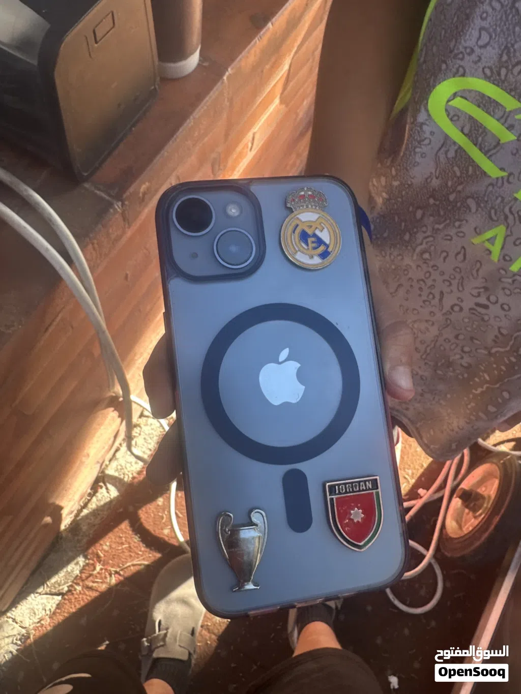 iPhone 14 blue