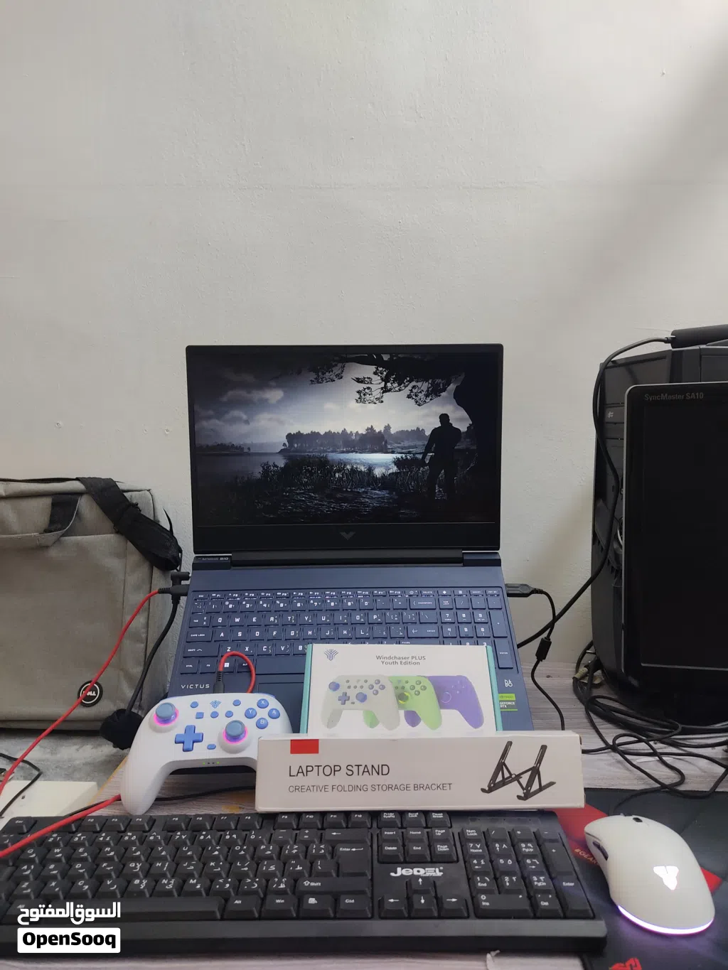 HP Victus 15 RTX 3050 + Gaming Setup كامل
