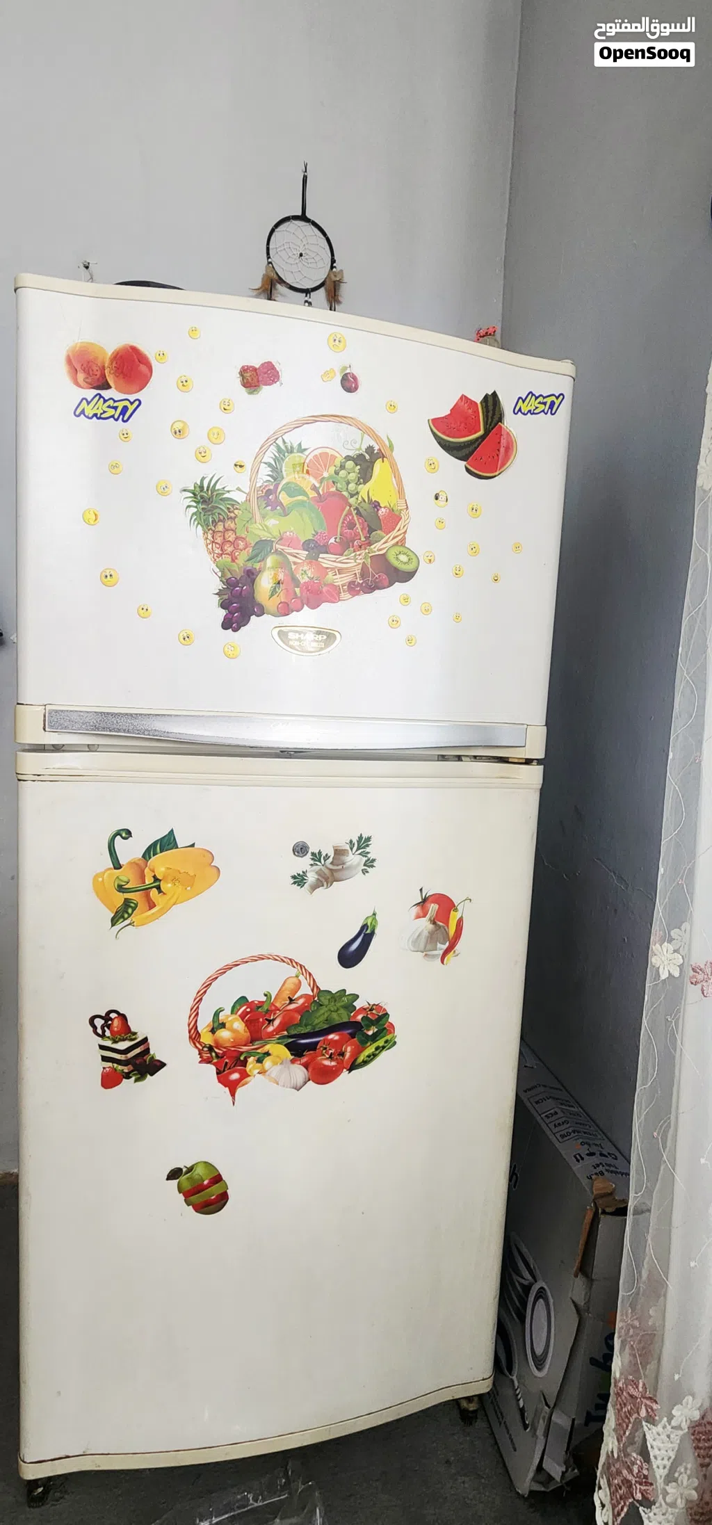 ثلاجة شارب نظيفة للبيع