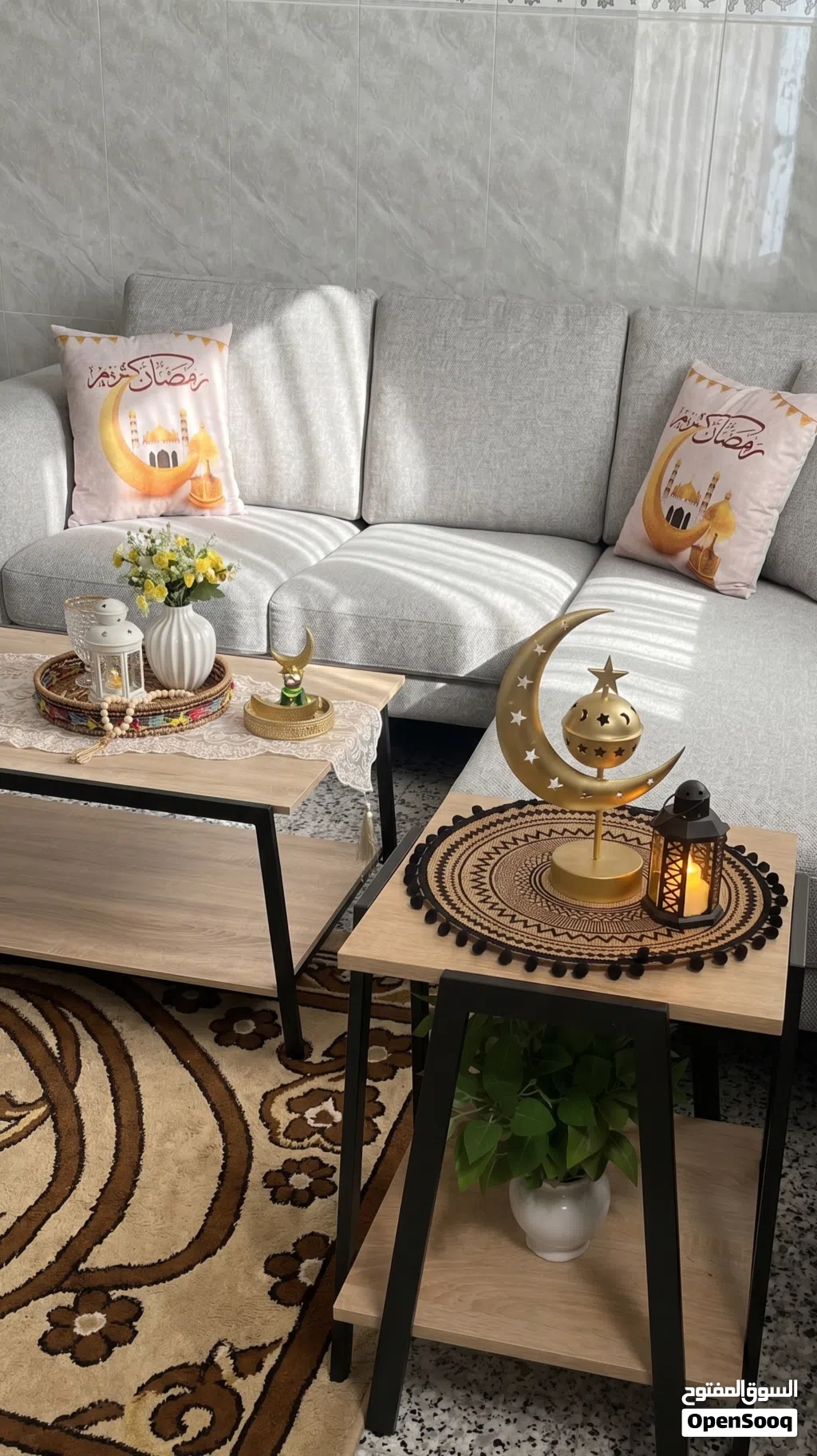 طاولة 5 قطع وحده كبيرة 4 صغار