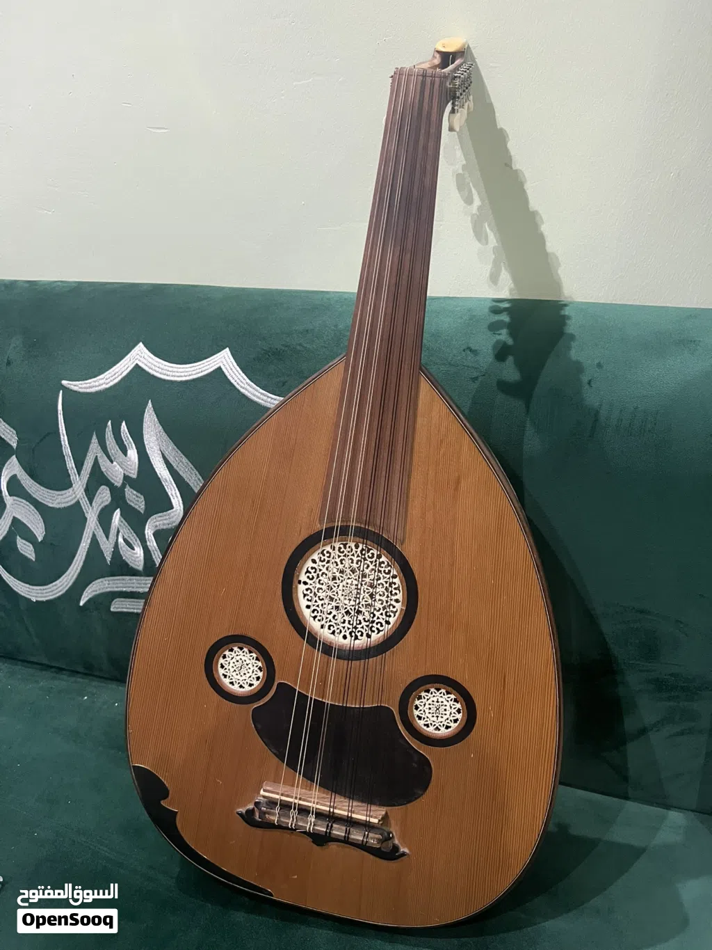 عود كهربائي .. صناعة ( زرياب)