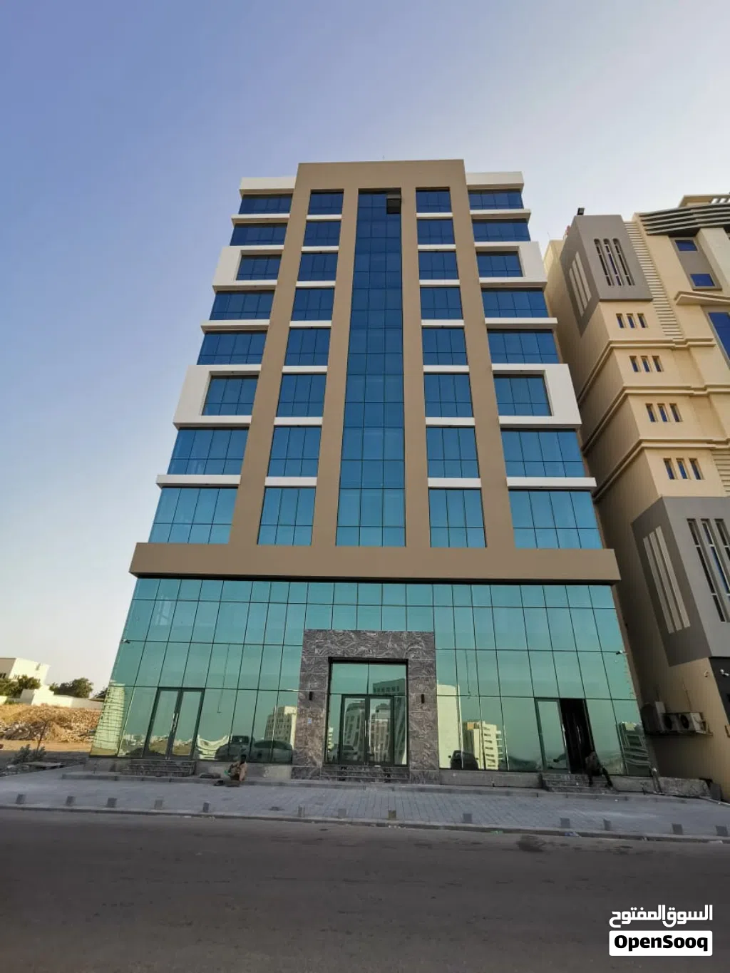 للايجار معرض ارضي ف مرتفعات غلا قريب من فندق تلال مسقط - Show Room For Rent