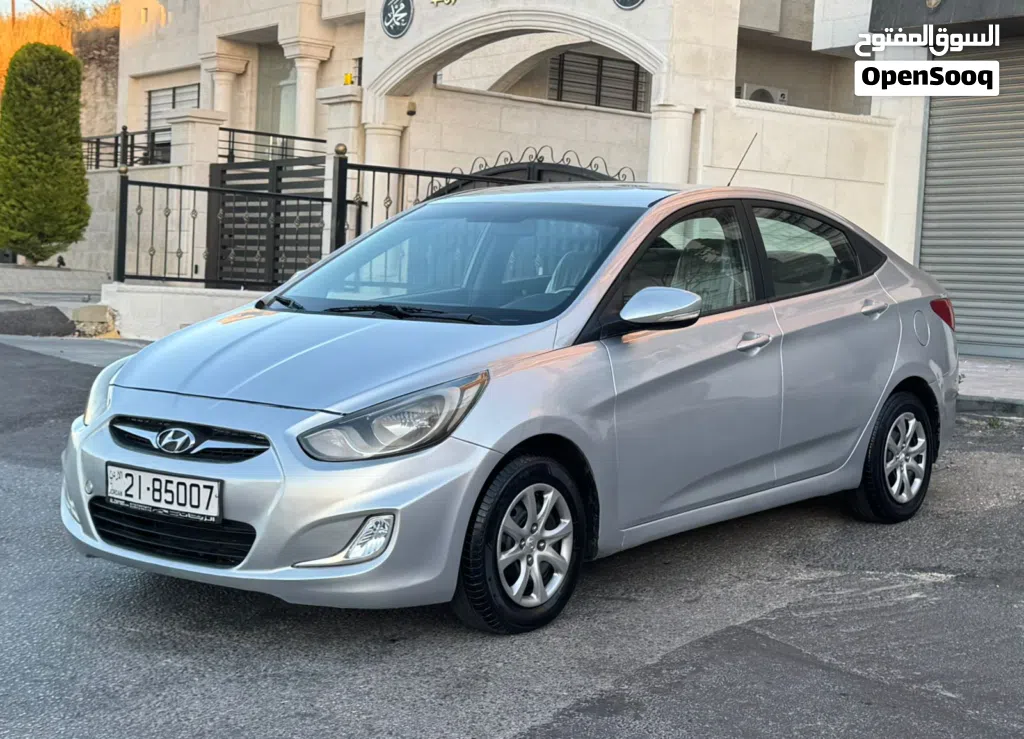هيونداي اكسنت SE