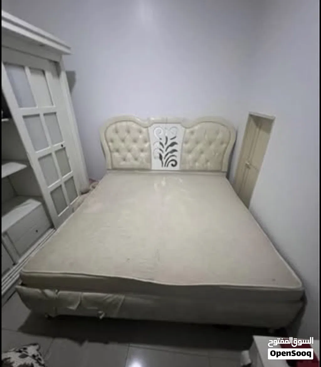 غرفه نوم للبيع