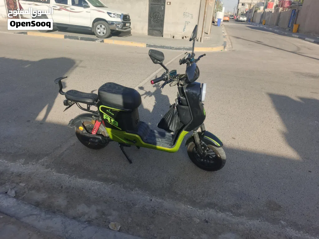 للبيع R9 2025