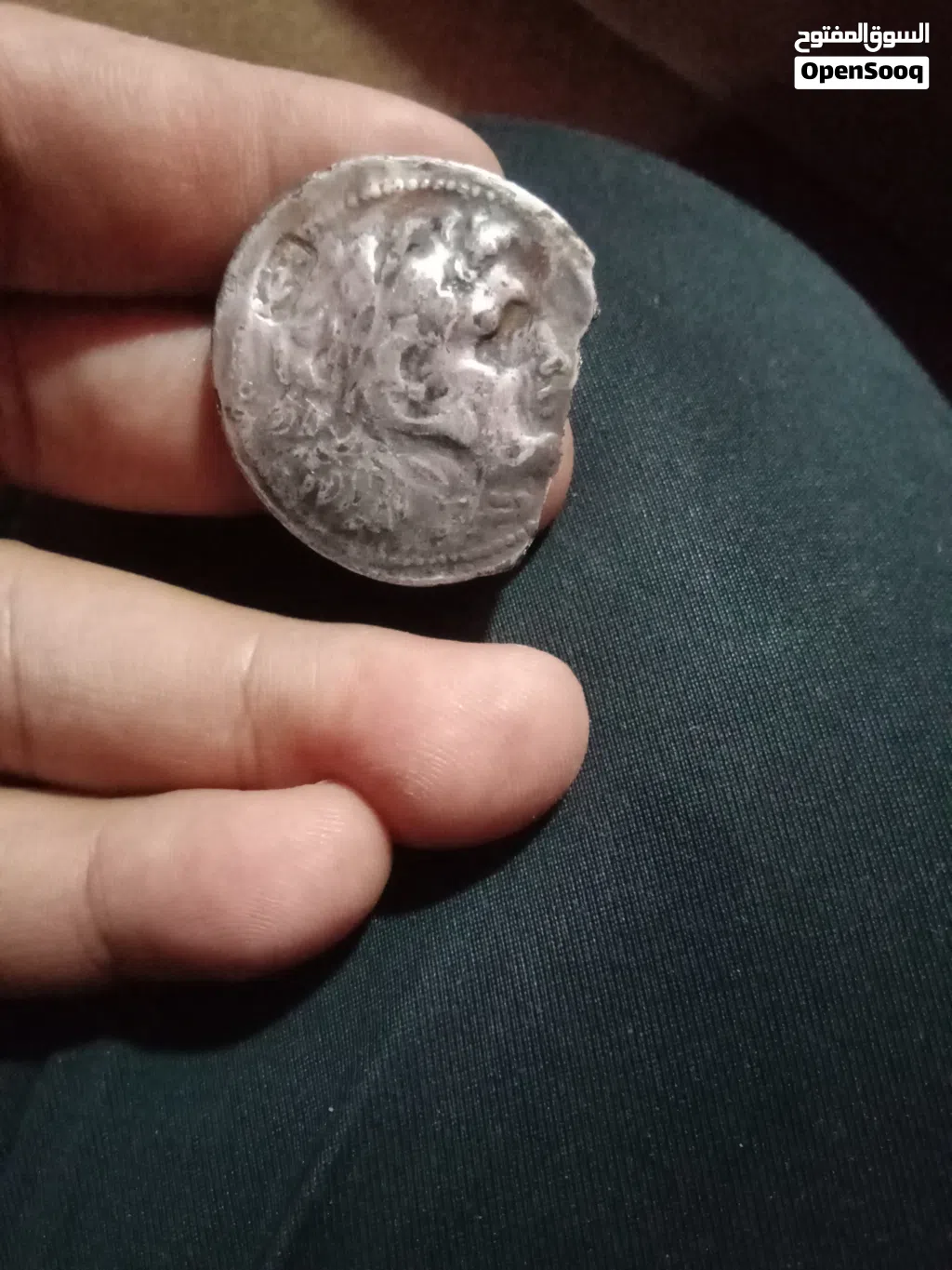 الملك اسكندر المقدوني من الفضه بالحاله المنظورة وزن 15 غرام