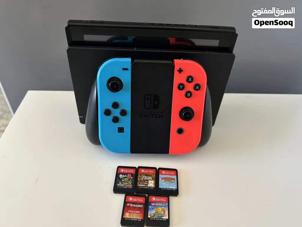 Nintendo Switch / نينتندو سويتش مع ألعاب وملحقات