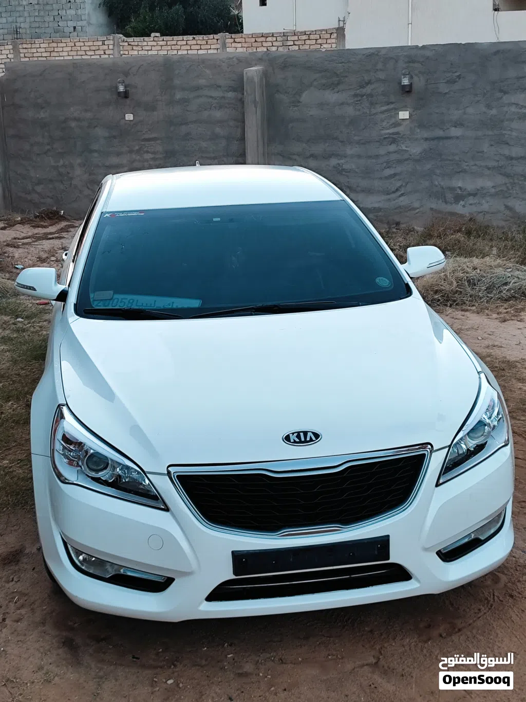 كيا كادينزا Limited