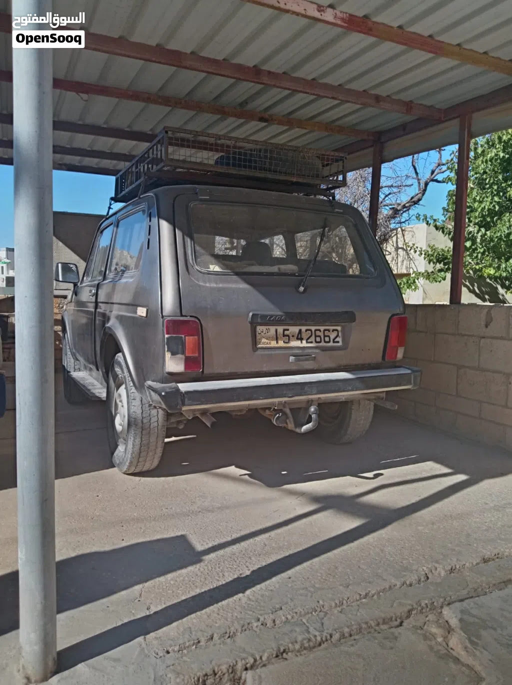 Lada Niva Travel