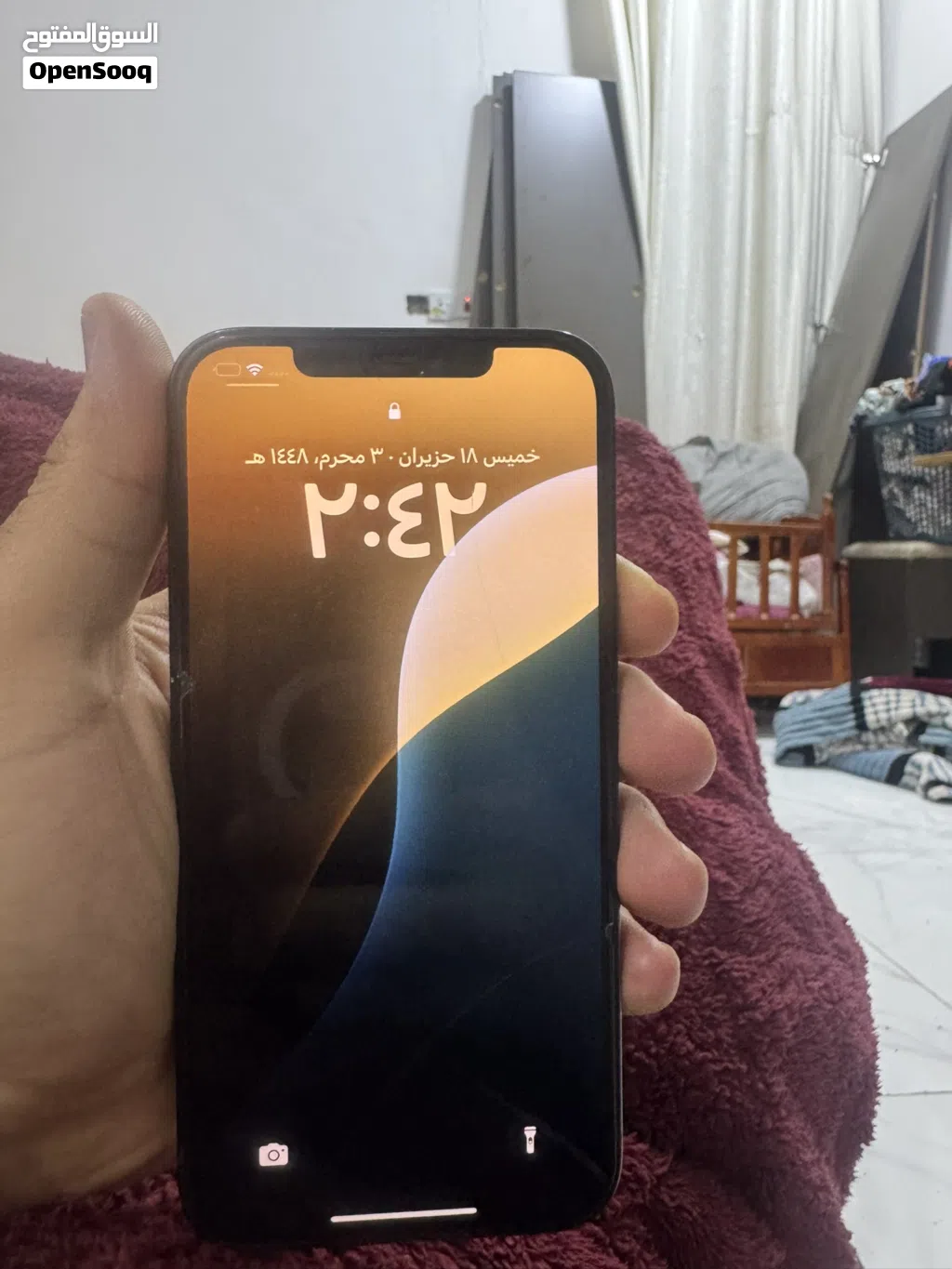 آيفون 12برو ماكس لبيع