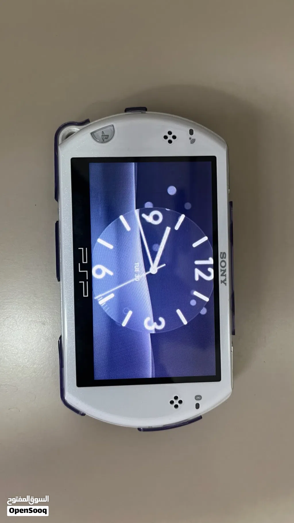 PSP go للبيع شبه جديده