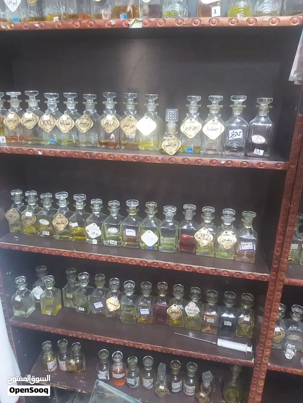عطور اصنصات تصفية محل للبيع بسعر حرق