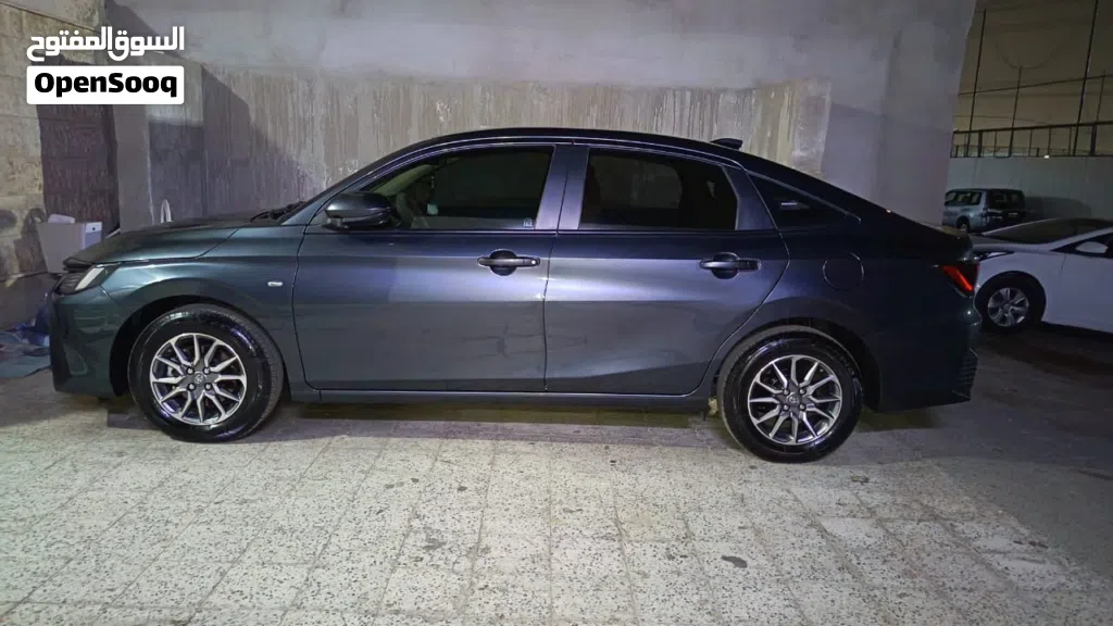 Toyota Yaris Y