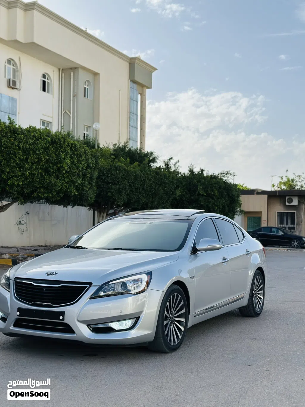 كيا كادينزا Limited