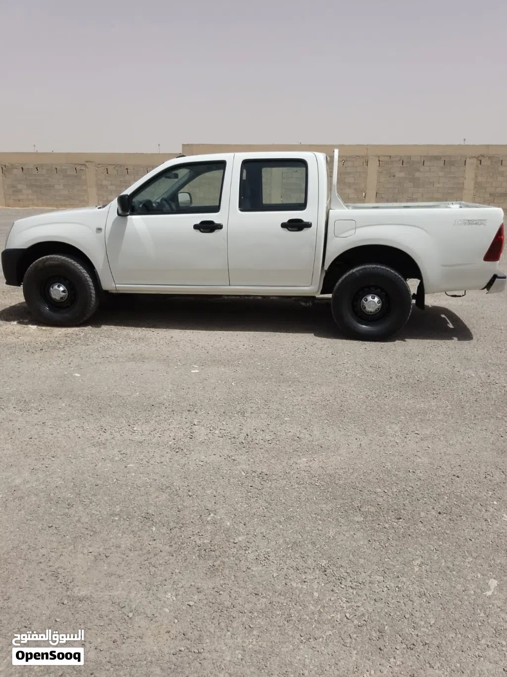 Isuzu D-Max Standard